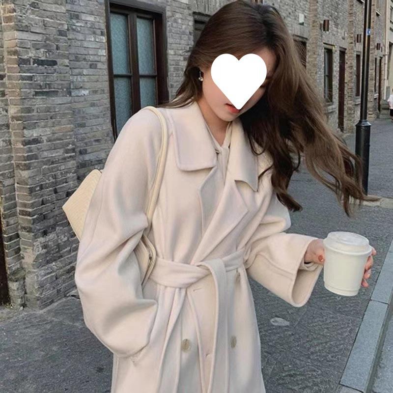 A Mid-length Single-layer Woolen Coat for Women's Autumn Charm