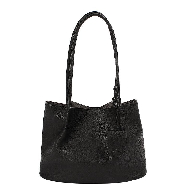 

Повседневная сумка большой вместимости для поездок на работу, женская новая весенне-летняя однотонная модная сумка-тоут на одно плечо, сумка-багет на одно плечо под мышкой чёрный