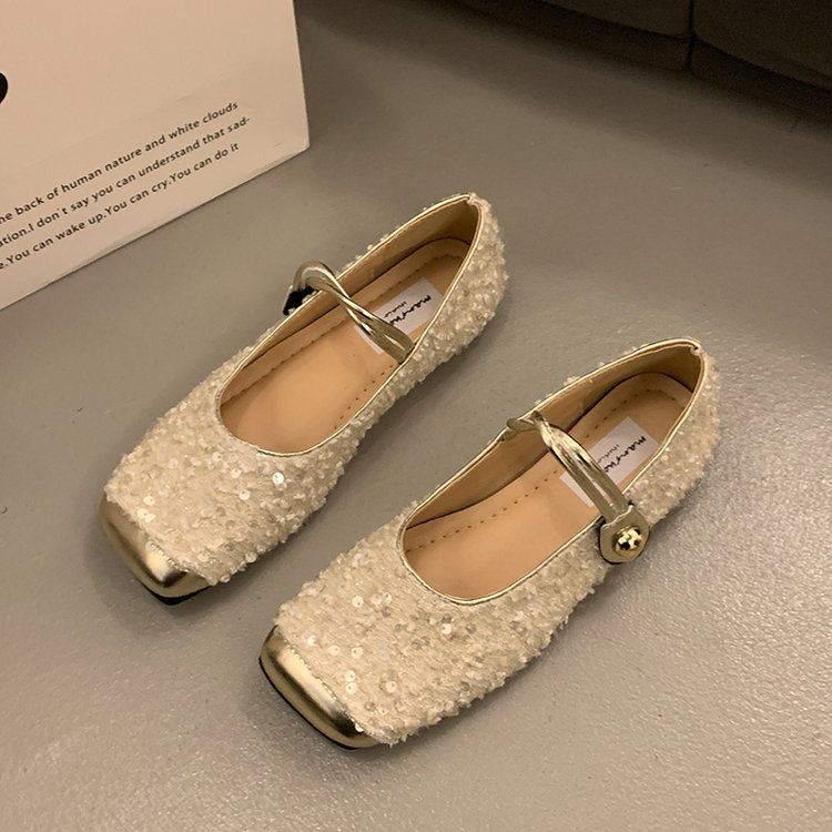 Xiaoxiangfeng shallow mouth single shoes female spring and autumn new lace sequins French fairy gentle evening soft flat bottom Mary Jane