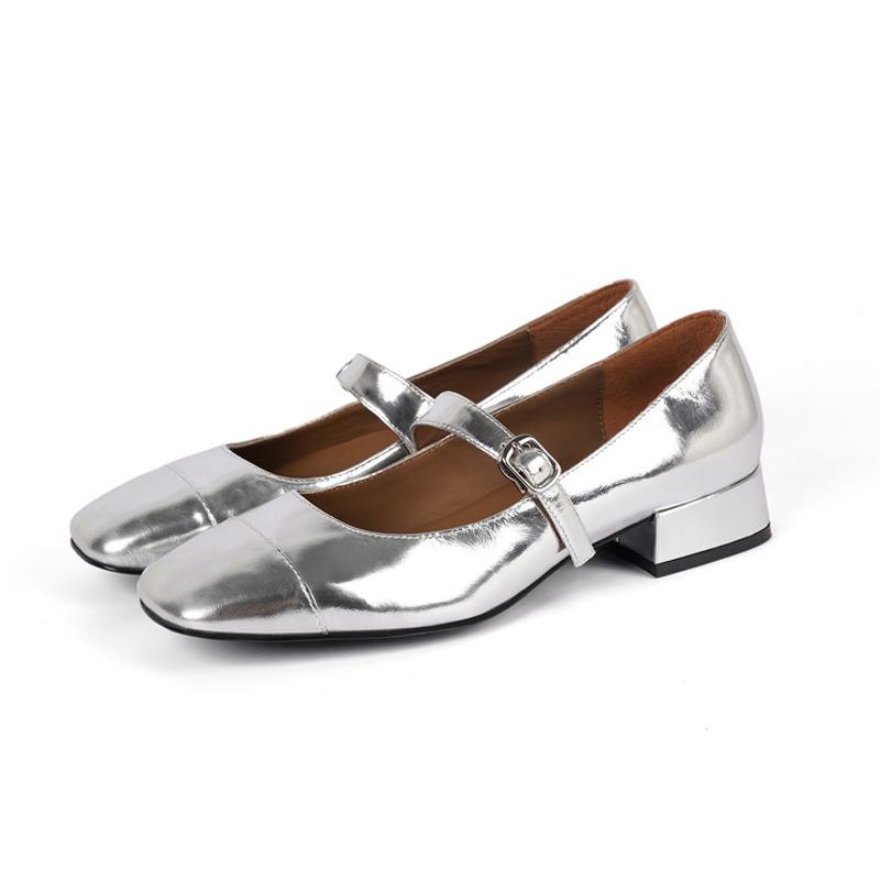 

OEM маленькие кожаные туфли женские юбка ветер показать ноги маленькие кожаные женские туфли плоские одинарные туфли женские одинарные туфли кожаные женские мягкие 39