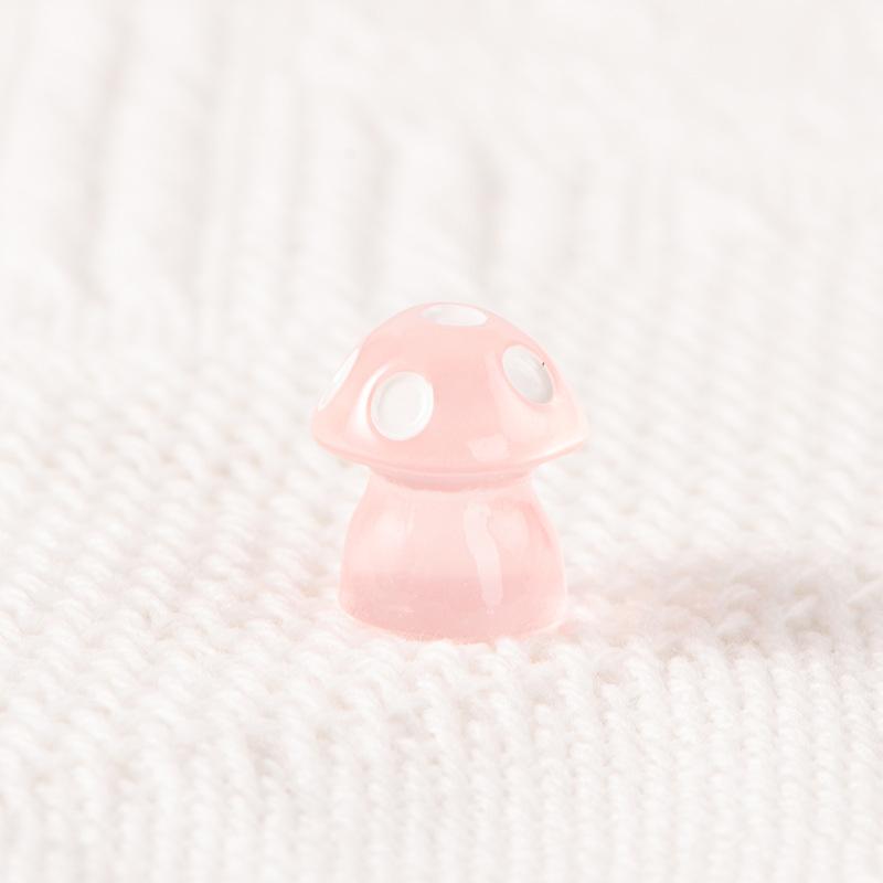 Glow-in-the-dark Small Mushroom Resin Ornaments Micro Landscape Gardening Diy Material Accessories Desktop Cute Luminous Ornaments