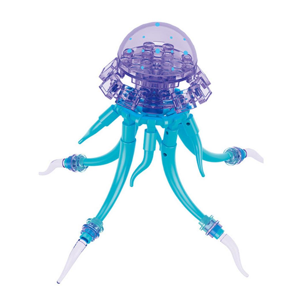 Město Farma Zeleninová zahrada Roztomilá zvířata Hmyz Vážka Kudlanka nábožná Stonožka Kobylka Včela medonosná Stavební blok Cihly Hračka