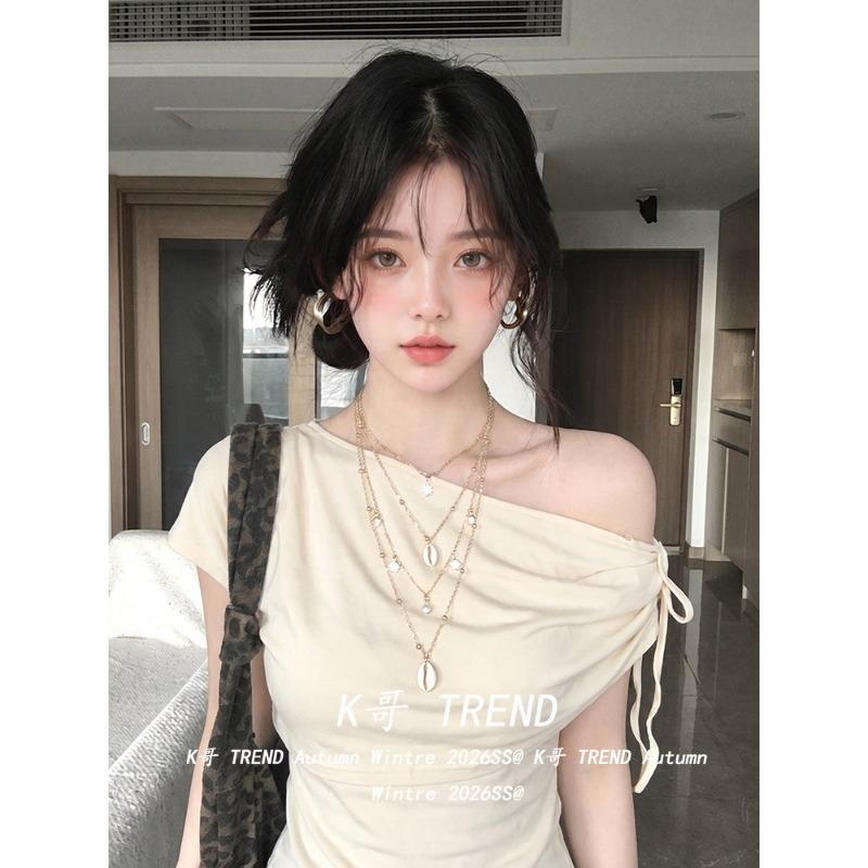 Korean fake two-piece design slanted shoulder straps short-sleeved T-shirt summer fashion slim-fitting versatile off-shoulder top women ins