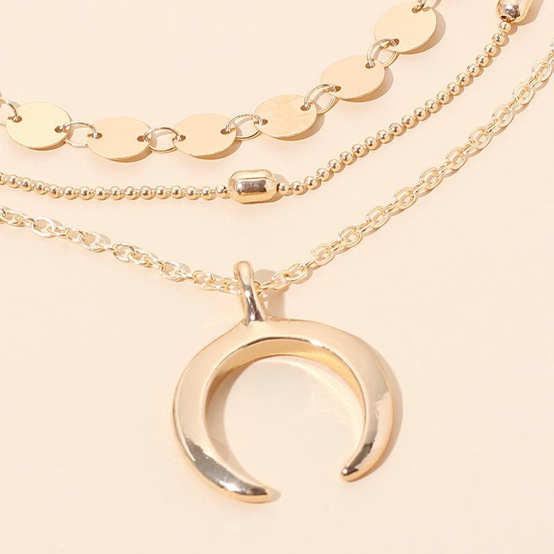 Crescent moon personalized multi-layer stacked necklace ins the same jewelry, new layered fashion collarbone chain