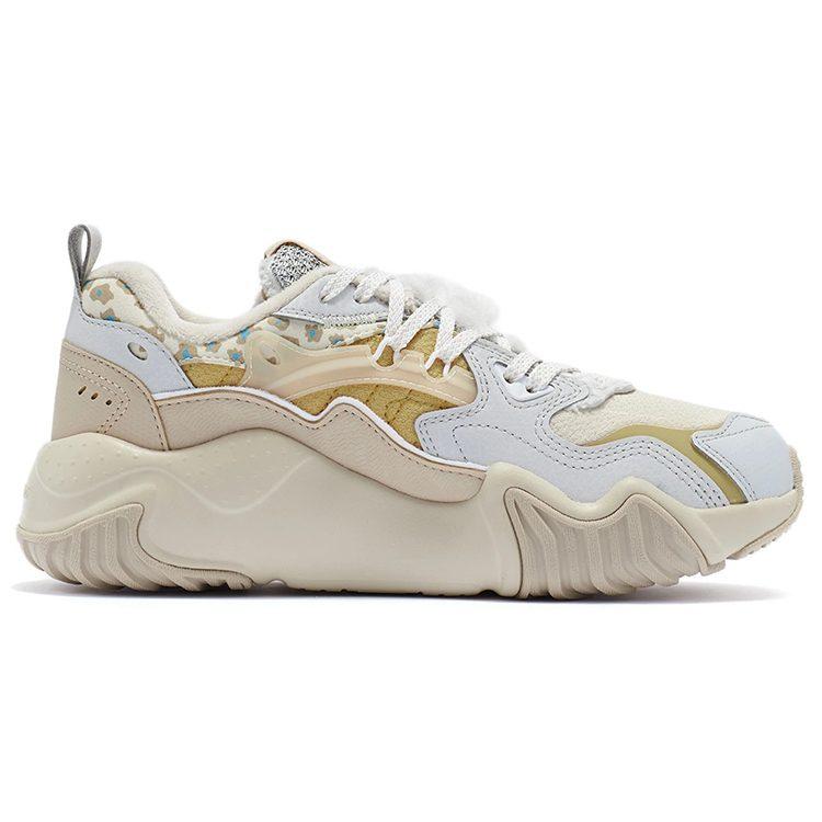 Li Ning Cat Paw Lite Slip Resistant, Abrasion Resistant, Breathable Low Top Running Shoes Women's Milk Candies Yellow AGCR230-3