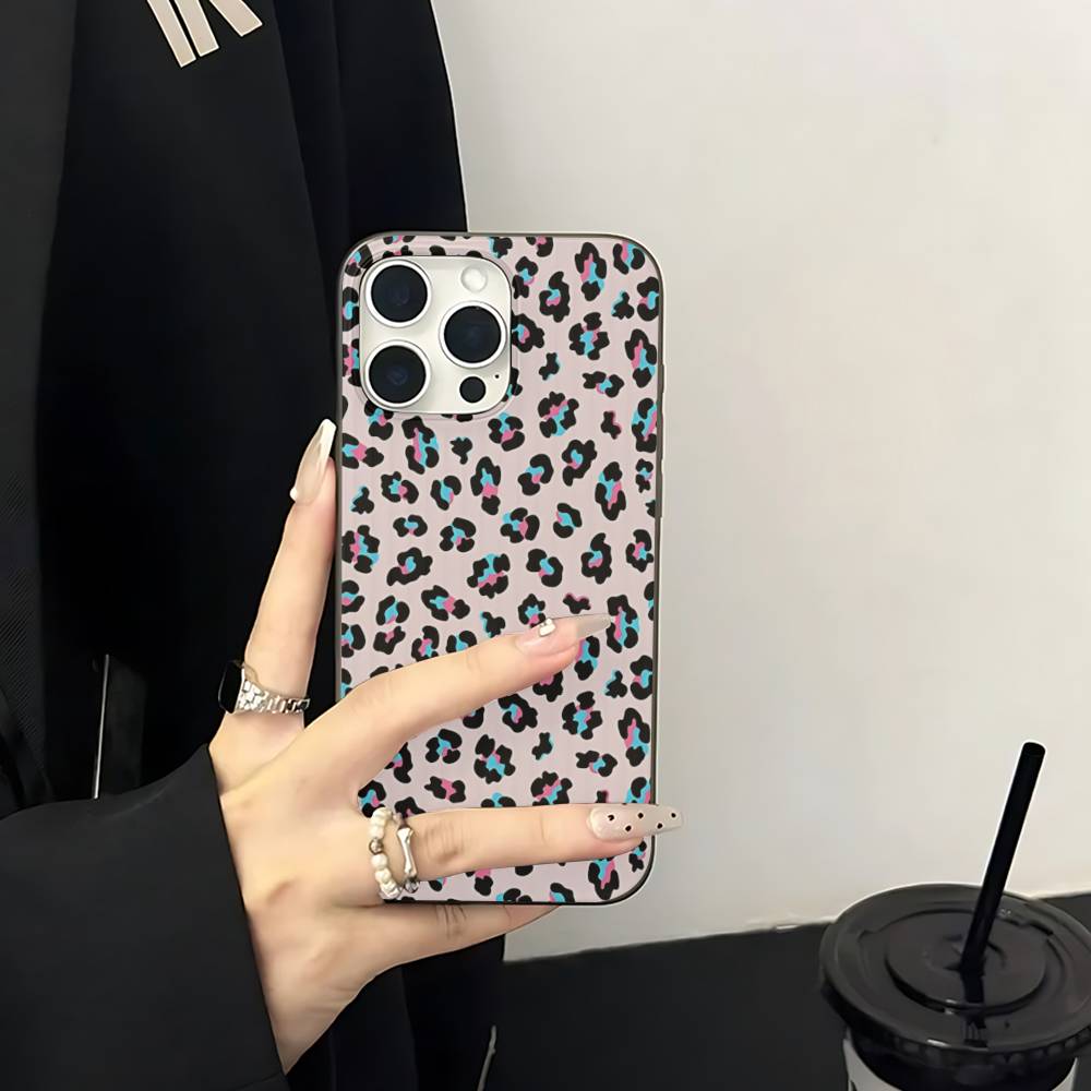 Classic Leopard Cheetah For IPhone 16 15 11 12 13 14 17 Pro Max PLUS Pro Soft Corrugated Silicone Back Phone Case