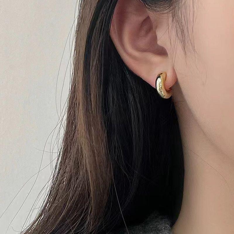 Golden Golden Ear Clip Without Piercing Women's New Simple Ring Ear Clip Ear Earrings