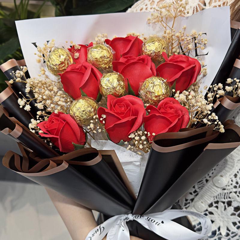Christmas Chocolate Gift Box Bouquet for Boyfriend, Girlfriend, or Friends - Perfect Birthday or Love Expression Gift