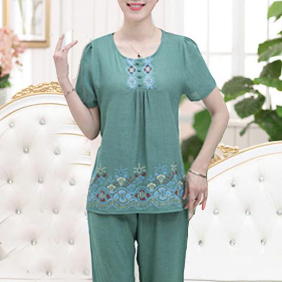 2 Pcs/Set Women T-shirt Pants Set Flower Print Round Neck Short Sleeves Elastic Waist Wide Leg Sleeping Loose Button Decor Plus Size Mom Nighty