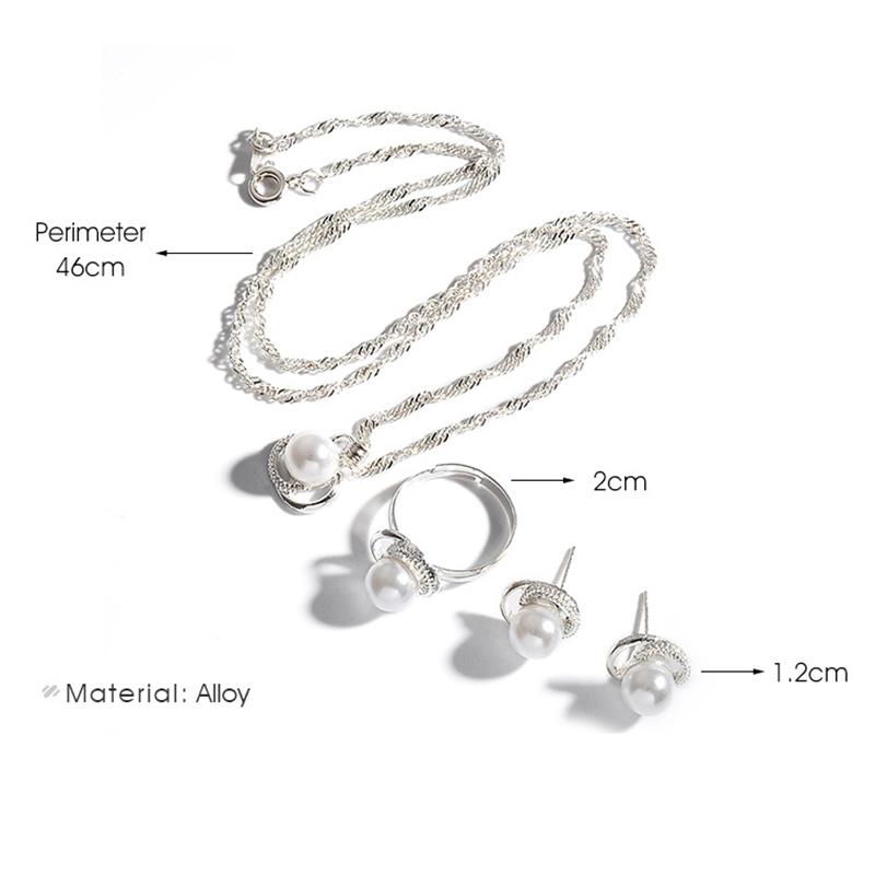 Delicato Set Matrimoniale per Donna con Orecchini, Anello e Collana a Forma di Farfalla e Fiore di Perle Finte