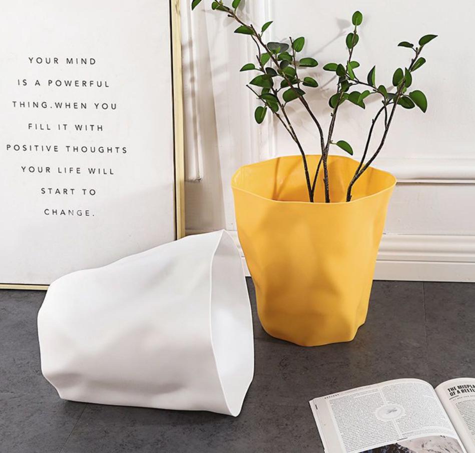 

Creative Irregular Trash Can Bathroom Waste Garbage Bin Household Toilet Bin Home Rubbish Can for Kitchen Bathroom Garbage L