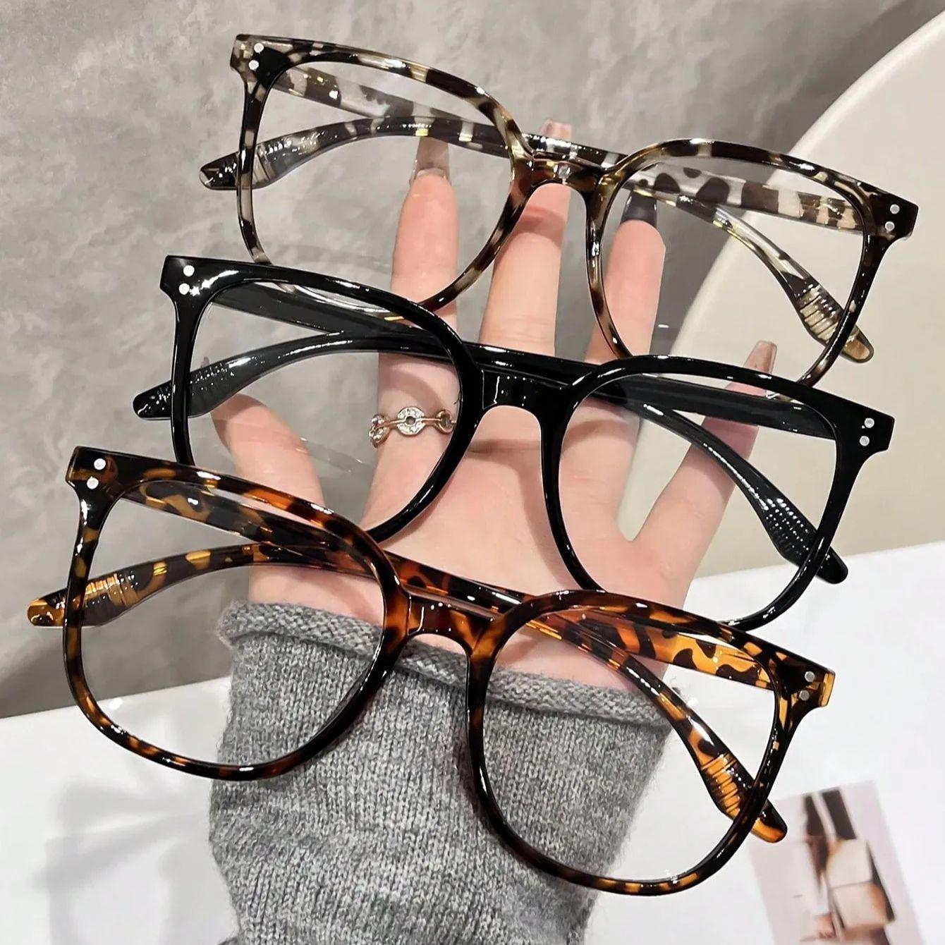 

3-Piece Ladies Eyeglass Combo Set for Party Street Style Business Outfits - Fashionable Glasses Collection
