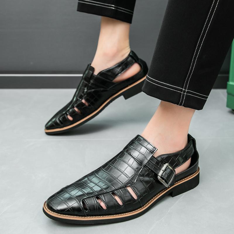 Fashion Summer Breathable Men Sandals Fashion Business Handmade Artificial Leather Men Shoes Outdoor Beach Men Hollow Out Loafers Shoes