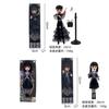 Wednesday Addams 9 Zoll PVC-Puppe mit Schuluniform und dunklem Stil Dekor