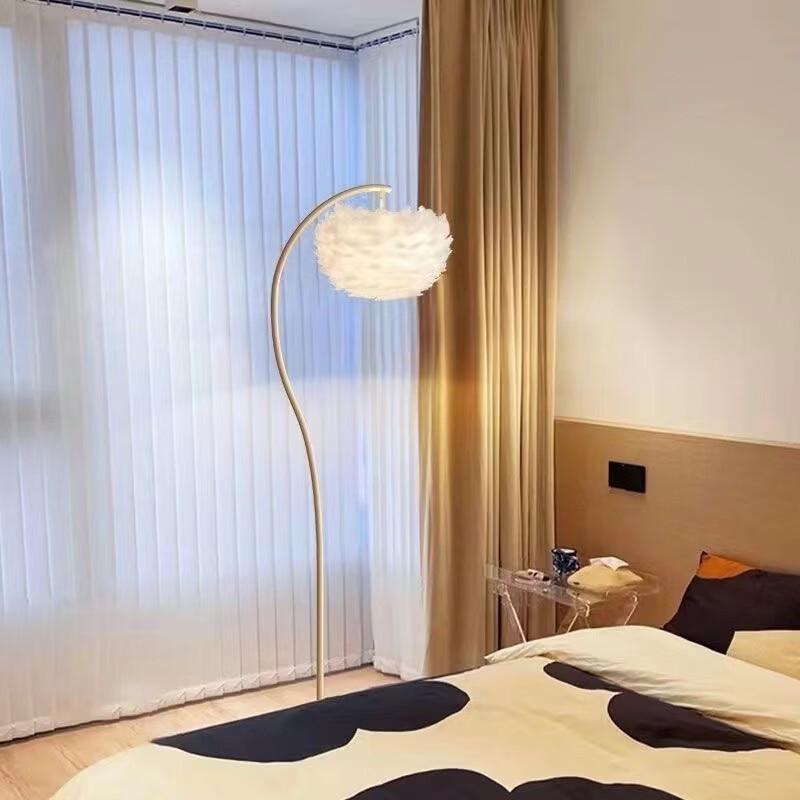 

Oeny S-Shaped White Feather Floor Lamp
