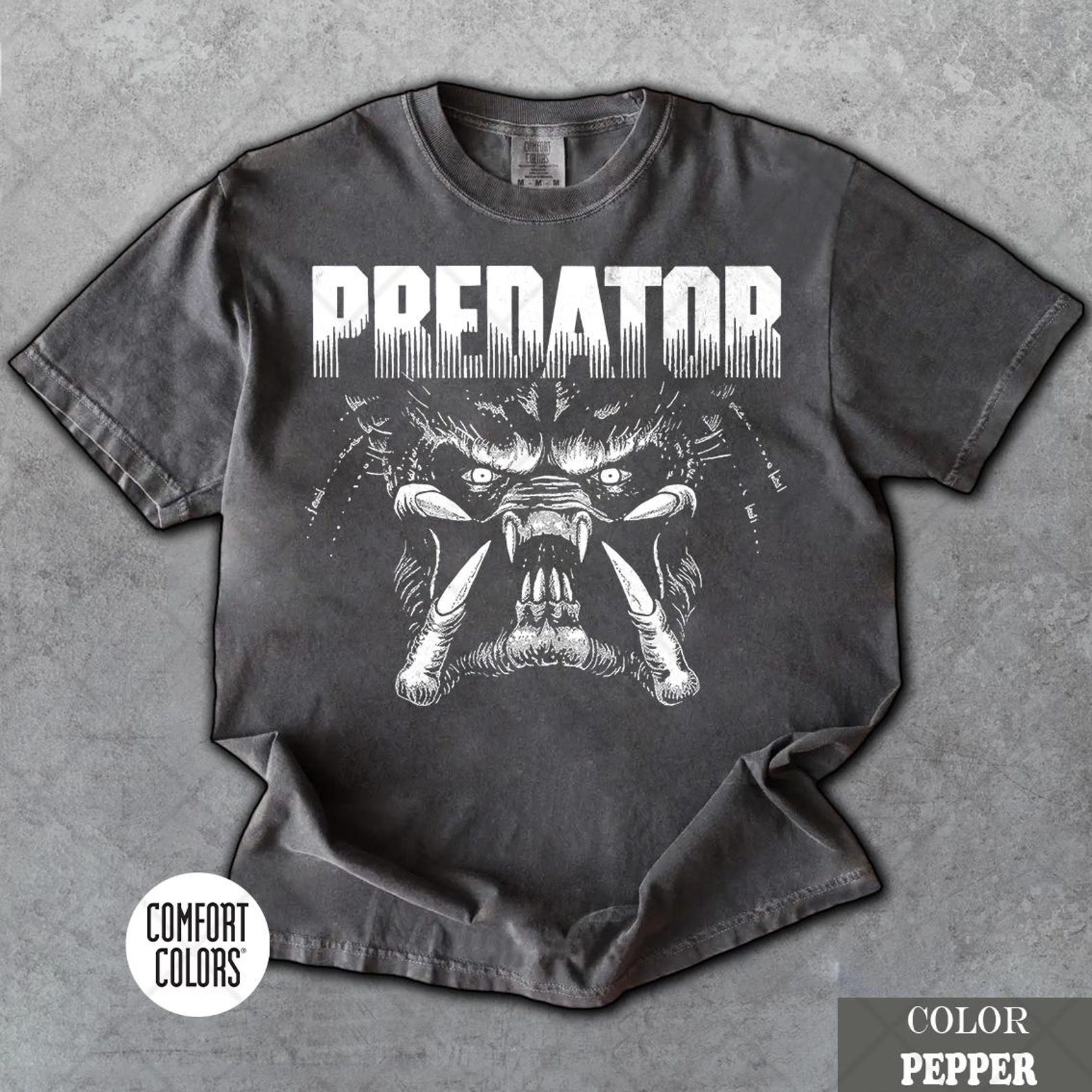 Limited Comfort Colors Predator T-Shirt, Predator Alien Movie Bootleg Fan T-Shirt, Gift For Women and Man Unisex T-Shirt S