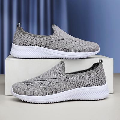 Spring and Summer New Elderly Shoes Men and Women Couples Middle-aged Walking Shoes Soft-soled Flying-woven Mother Shoes Breathable Mesh Shoes