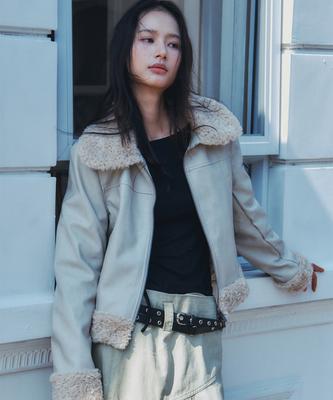 Place Studio Women'S Shearling Fur Collar Incision Leather Short Mustang Zip-Up Jacket [Cream]