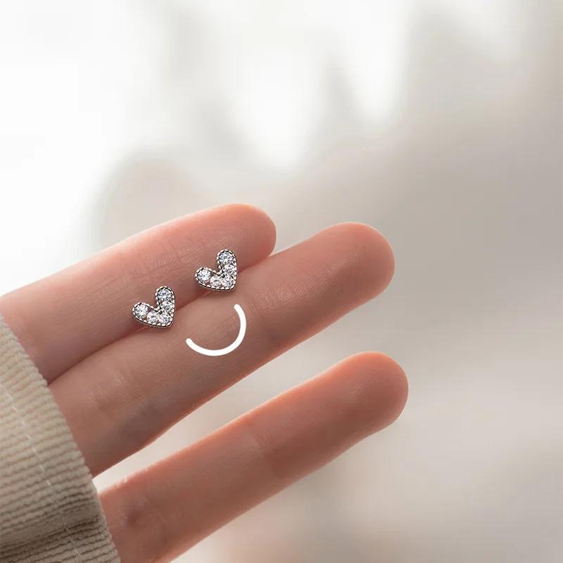 Mini Full Crystal Heart Rhinestone Stud Earring for Women Temperament Korean Design Cute Wedding Jewelry Girl Gift