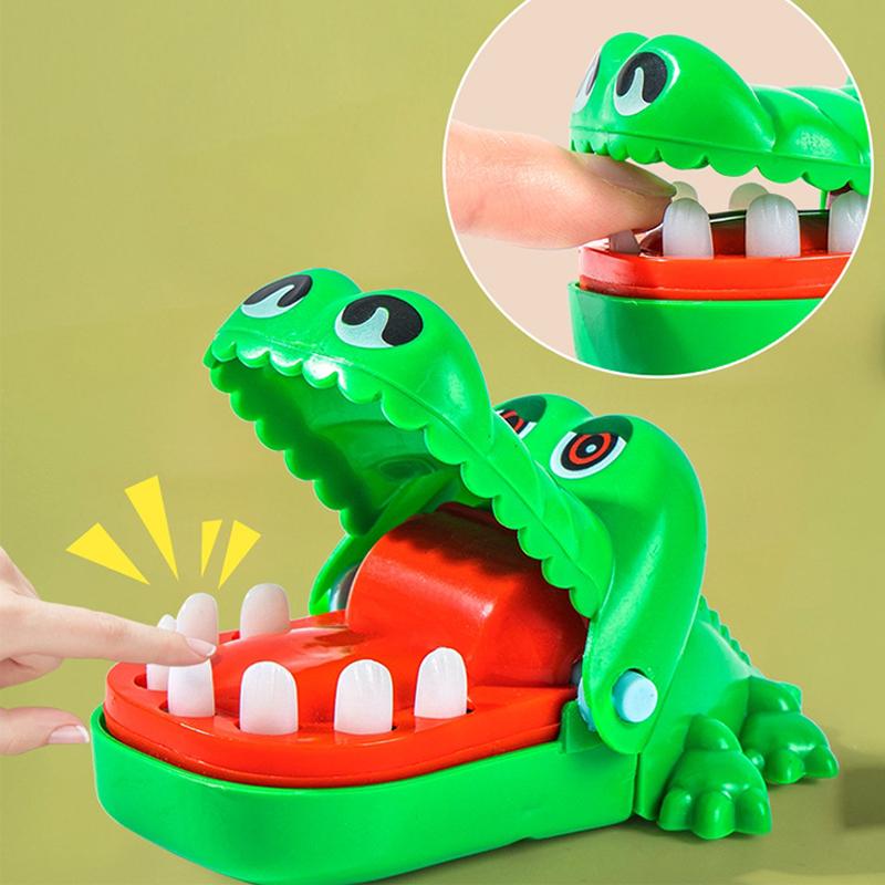 Crocodile Teeth Toys Keychain Children'S Crocodile Bites Fingers Reaction Training Dinosaurs Animal Pull Back Trick Game Family