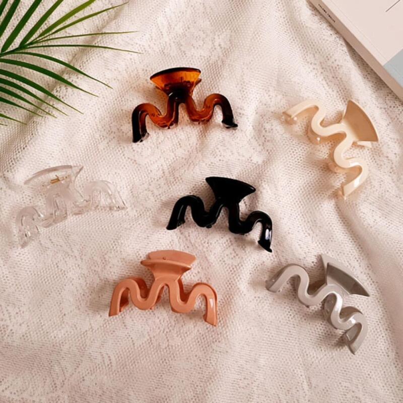 Women s Daily Acrylic Glossy Half-Tie Hair Clip A29722_White