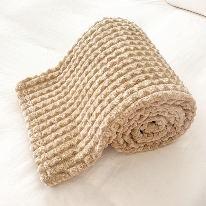 All-season Bedroom Throw Blanket Thickened Cut Flower Imitation Rabbit Plush Blanket Soft and Comfortable Home Sofa Blanket