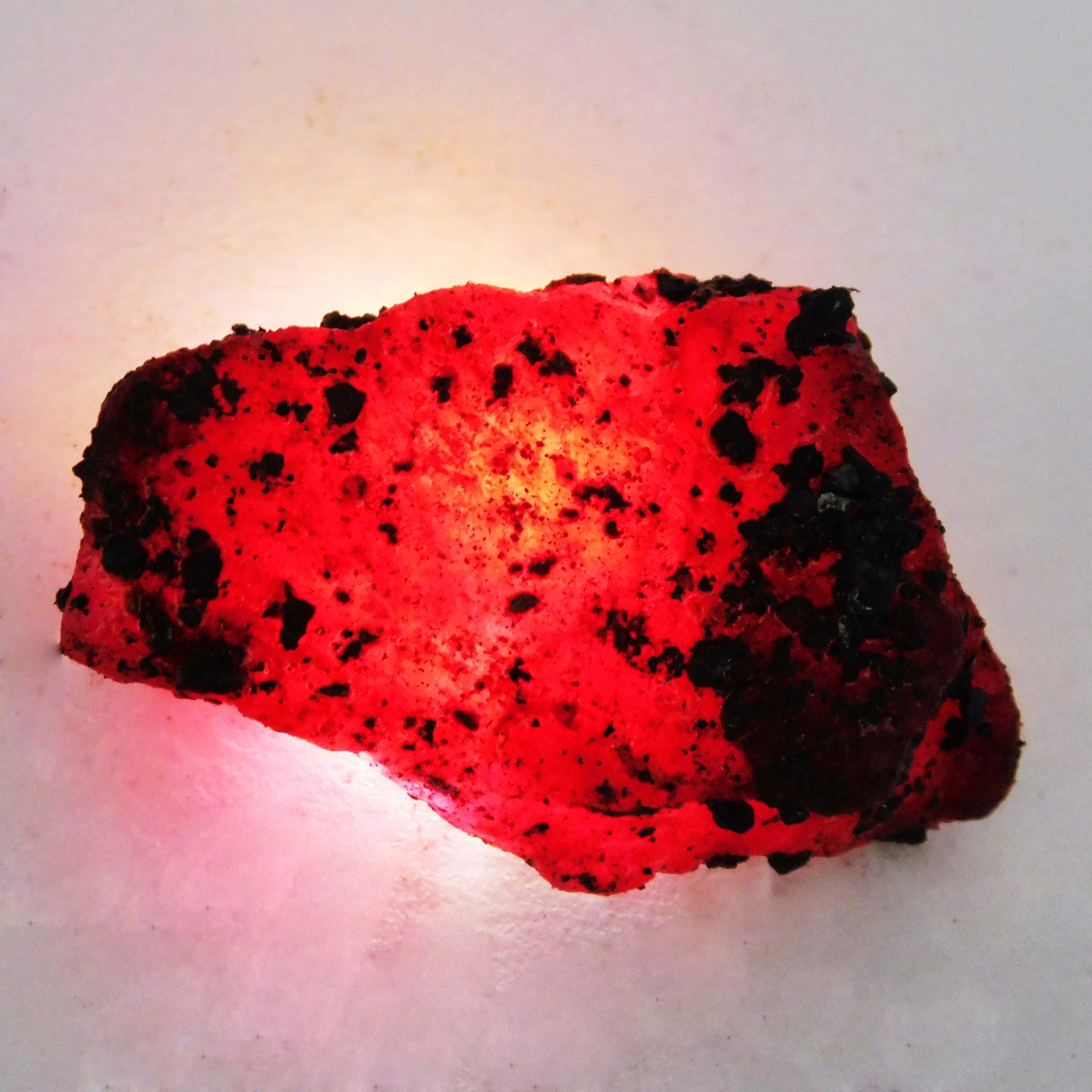 

72 Ct Earth Mined Natural Red Ruby Huge Rough Loose Gemstone CERTIFIED A-5554 34.2 mm approx червоний