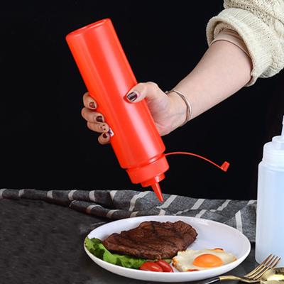 4Pcs Kitchen Plastic Seasoning Dispensing Bottles with Lid Multifunctional Pigment Squeeze Bottle 250ml BPA Free Condiment Squeeze Bottles for Liquids