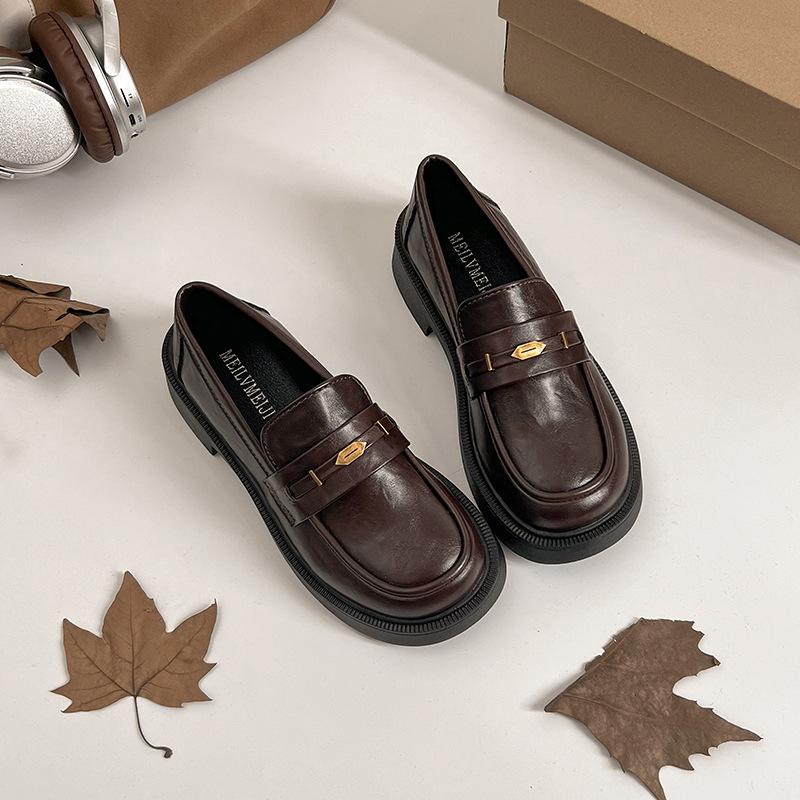 

British style retro brown platform small leather shoes women s 2025 new spring and autumn versatile one-pedal French loafers 35 коричневый