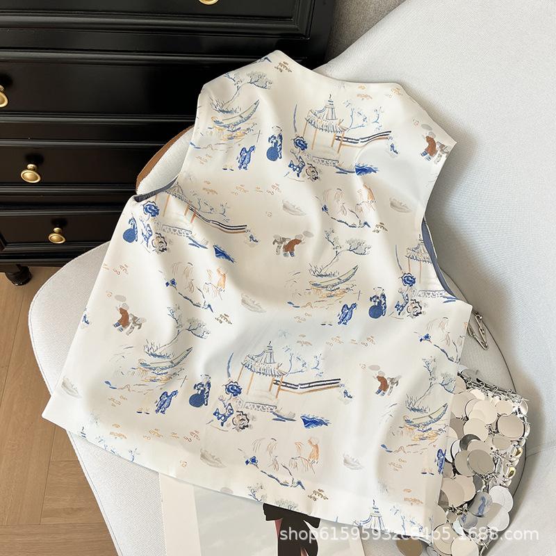 Embroidered button-down vest jacquard brocade weaving gold cardigan