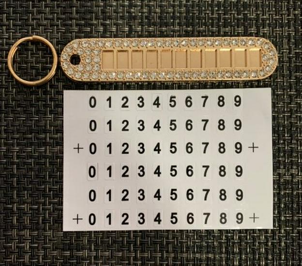 Rhinestone Car Keychain with Anti-Lost Number Plate – Stylish Key Pendant for Men and Women