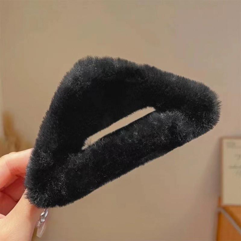 Large Plush Hair Clip: Autumn/Winter Volumizing Shark Clip for Women