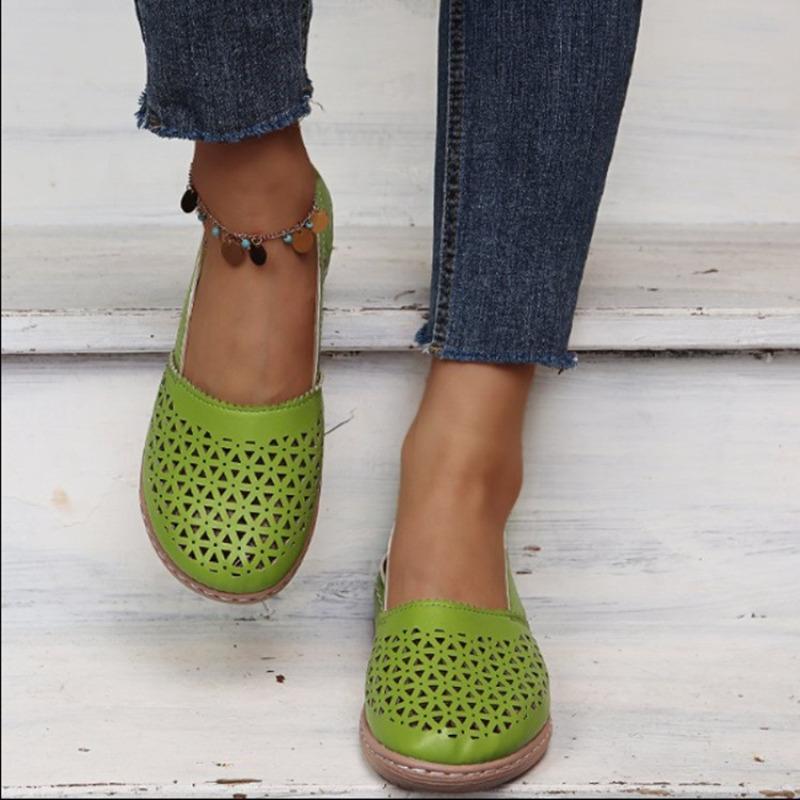 New style women's hollowed-out solid color casual everyday sandals with wedge heel, plus size.