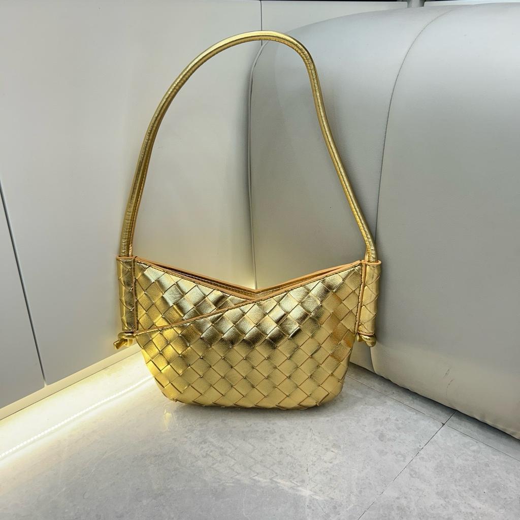 2026 Été nouvelle tendance cuir sac d'aisselle transfrontalier mode décontractée cuir de vachette sac d'aisselle main poignet femmes