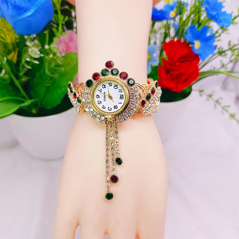 Diamond-Inlaid Ladies High-End Quartz Watch: Elegant Full Diamond Design