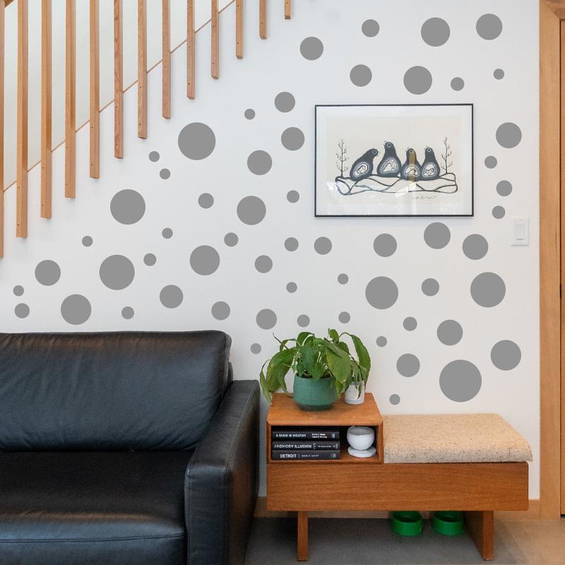 Креативные наклейки на стену в горошек Фоновая стена Гостиная Декоративные наклейки на стену Самоклеящиеся наклейки на стену