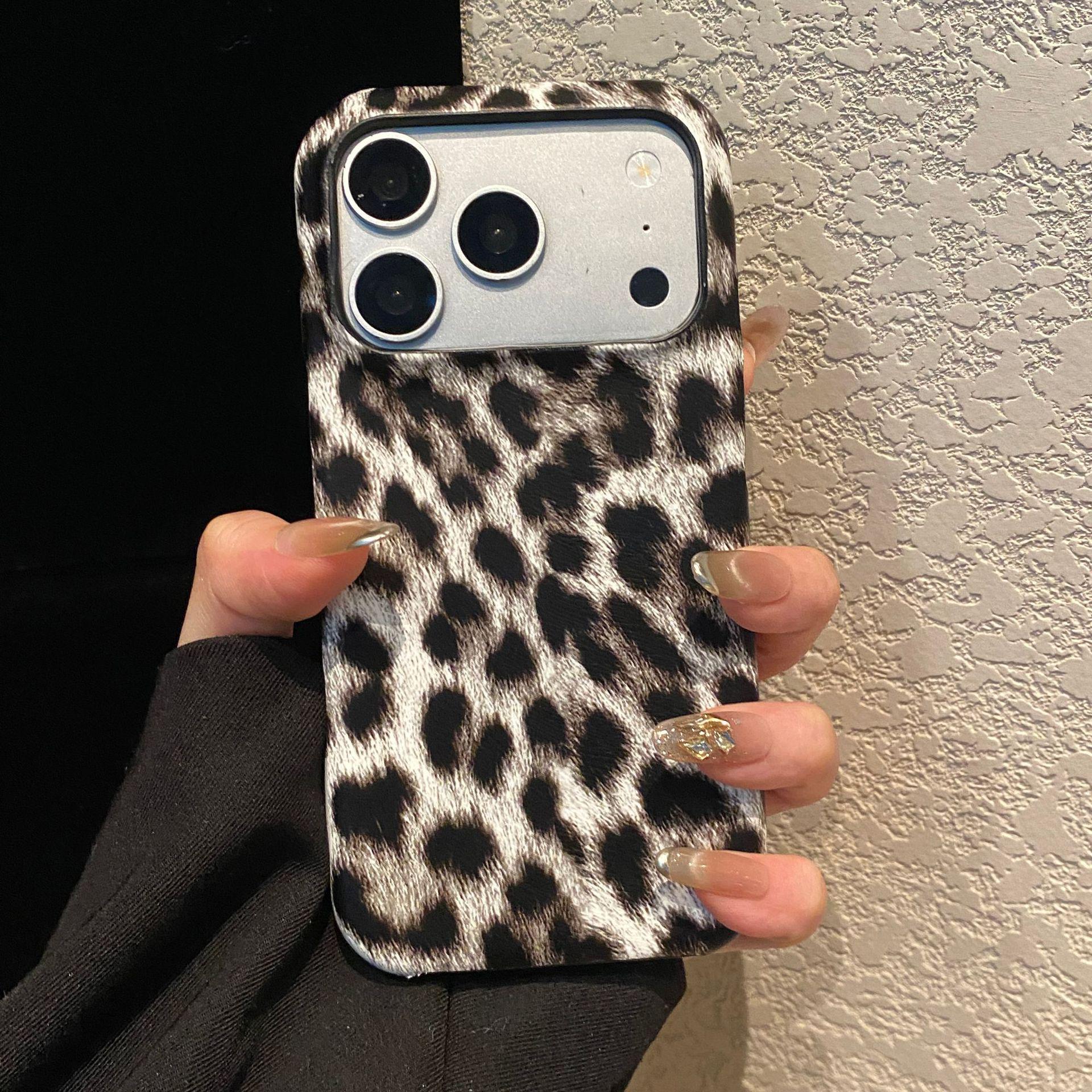

Leopard Print Phone Case for Apple 17/16/15/14 Pro Max with Premium Feel - Japanese Korean Style iPhone 16 Pro