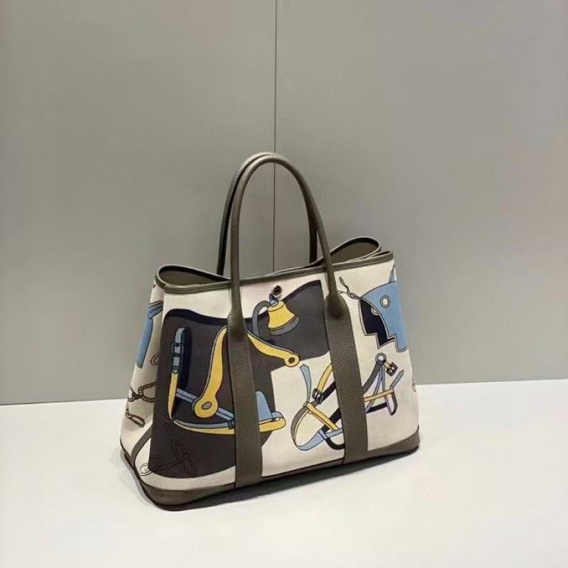 Winter Graffiti Art Canvas Top Grain Leather Tote Bag Large Crossbody Handbag