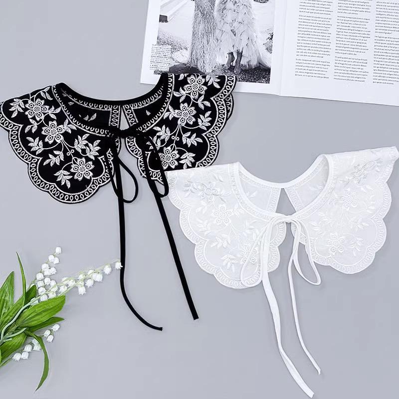 White Lace-Trimmed Peter Pan Collar Shawl - Women's Sweet Fashion Accessory