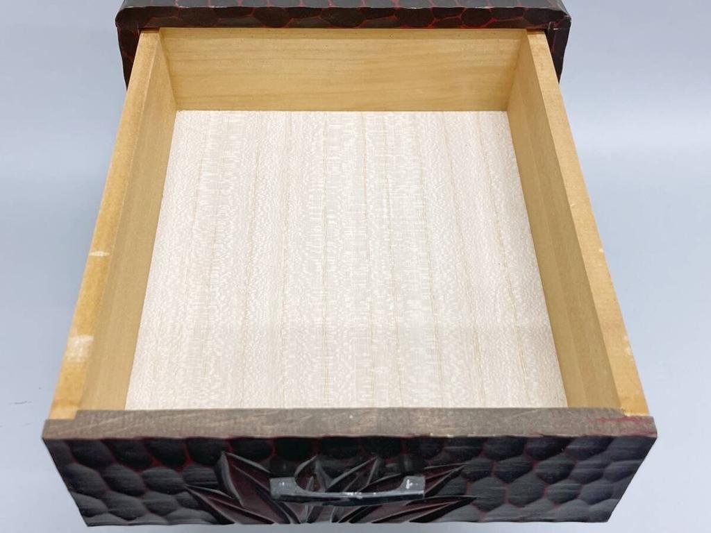 [USED]Kamakura-bori 3-Tier Mini Tansu (Chest) – Drawer Storage Box – Peony Motif