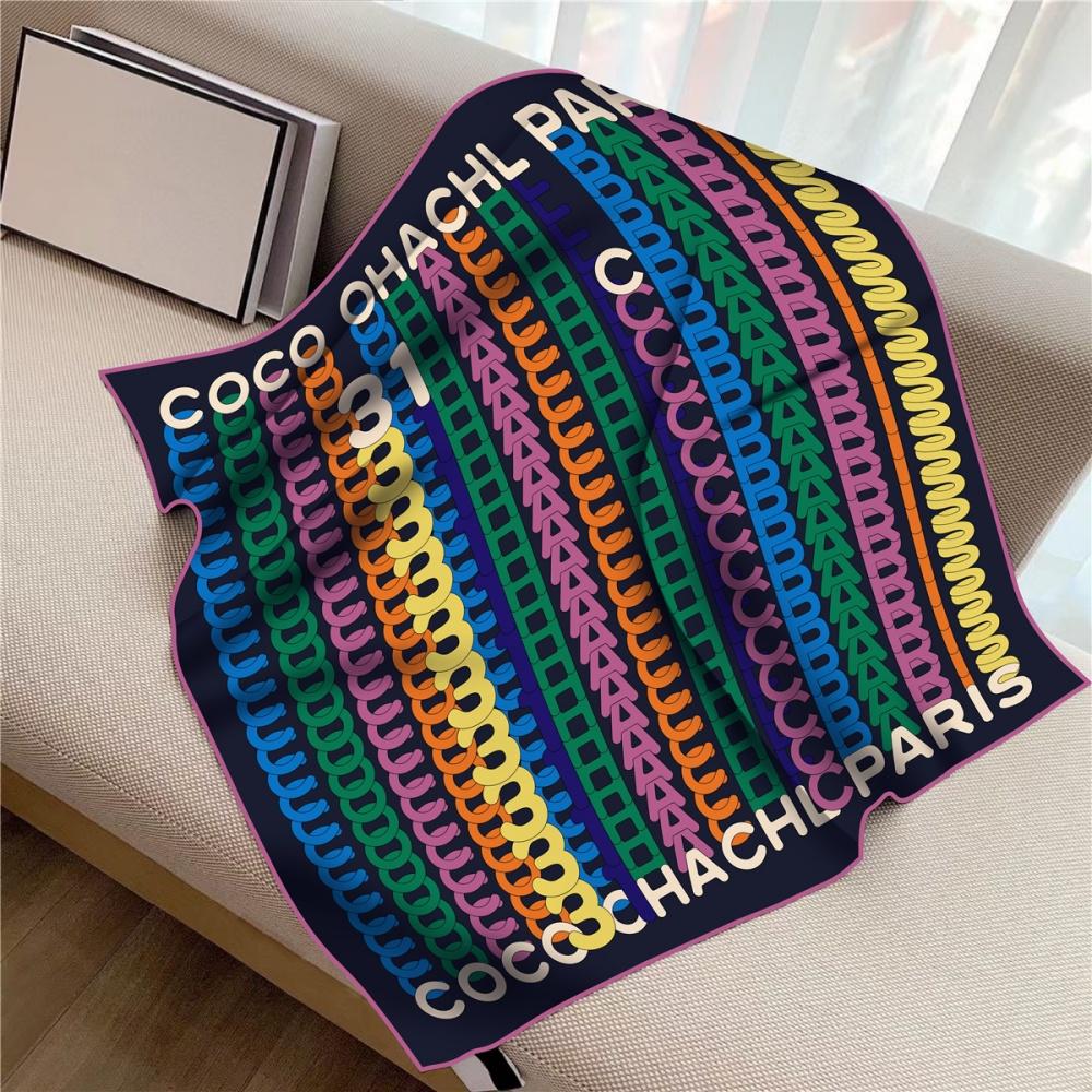 New Design Letters Flowers Printed Twill Silk Scarf Square Scarves Lady Wraps Kerchief Woman Neck Shawl Wraps Echarpes 90Cm