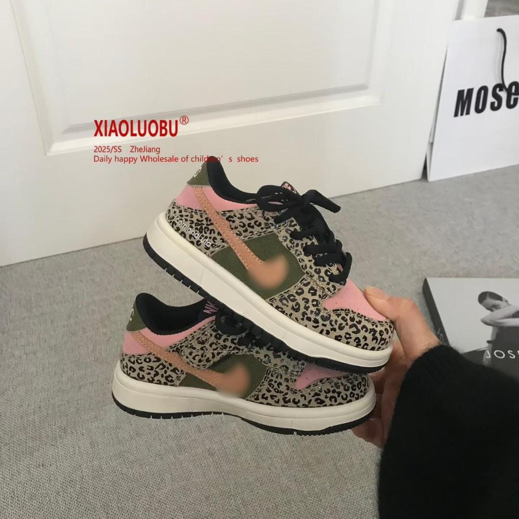 Dziecięce buty na desce AJ w panterkę: Stylowe i Wygodne Wiosenno-Jesienne Codzienne Trampki dla Chłopców i Dziewcząt