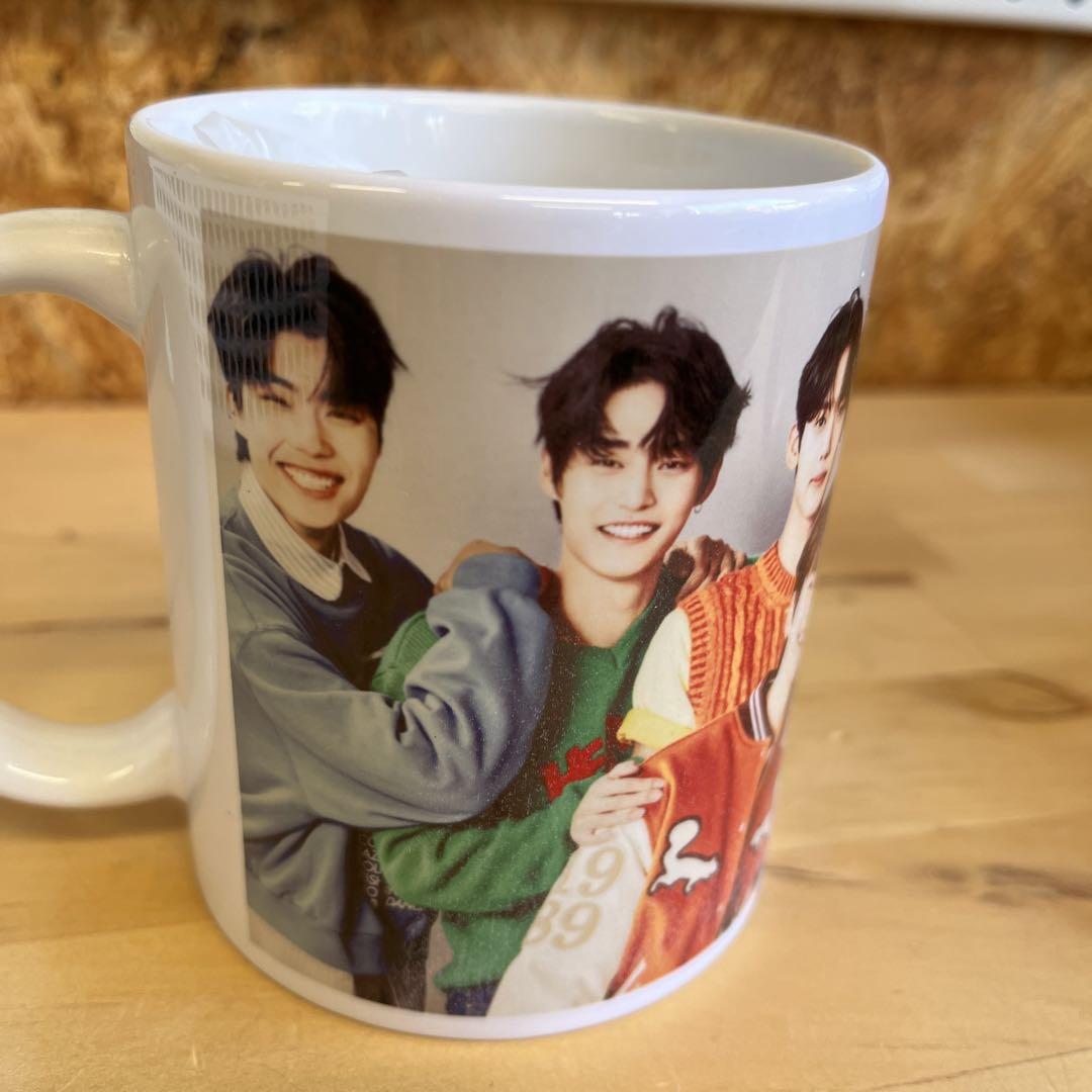 

[Б/У] Кружка Zero Base One