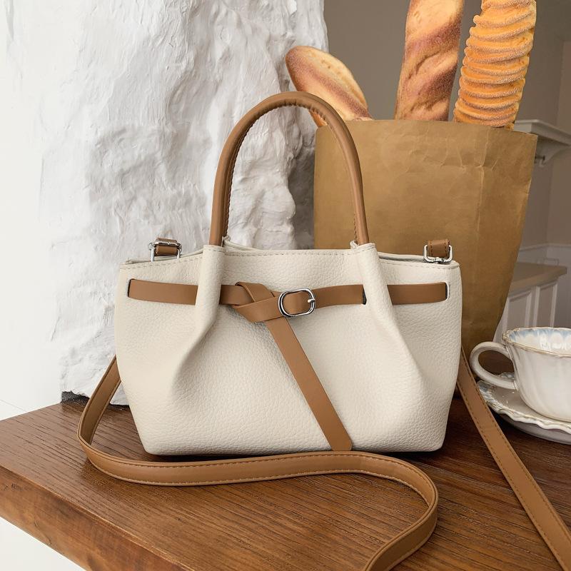 Cool Small Bag, Fashionable Crossbody Bag, Exquisite Handbag with A Bucket Shape, Small Tote Bag