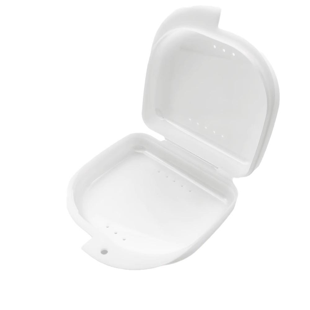 

Frosted Orthodontic Retainer Case with Vents: Portable Dental Storage for Grinding Teeth белый