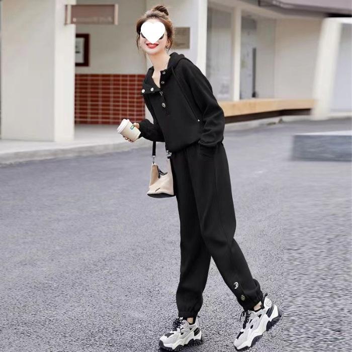 Two Stylish and Loose Sweatshirts for Women in Spring and Autumn, Suitable for Overweight Girls in Winter