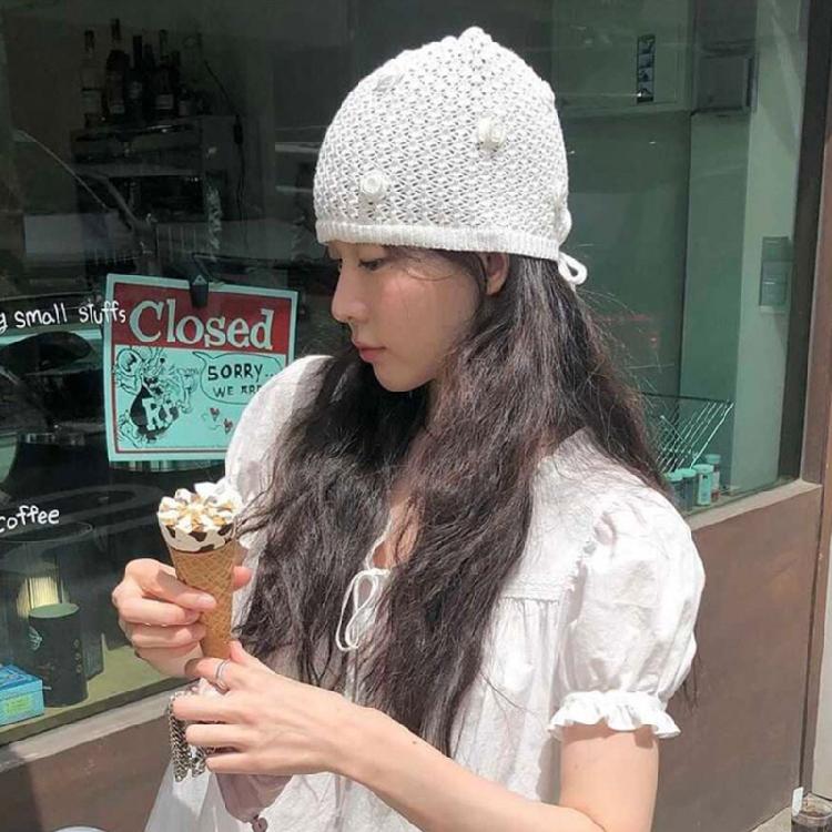 Popular Rose Flower Beanies Hat for Female Pullover Skull Hat Elegant Girl Knitting Hat Breathable Hollowed Slouch Hat