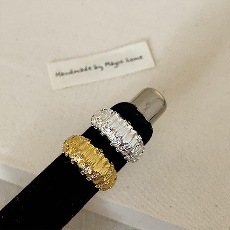 Textured Brushed Pleated Zircon Metal Ring Women'S Niche Unique Elegant Fashion Exquisite Versatile Ring Ring