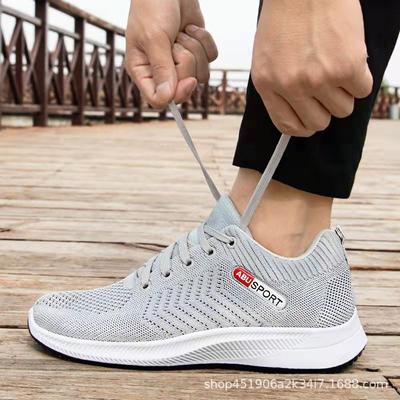 Neue lässige Sportschuhe aus Mesh für Herren mit weicher Sohle und leichtem, fliegendem Laufstoff