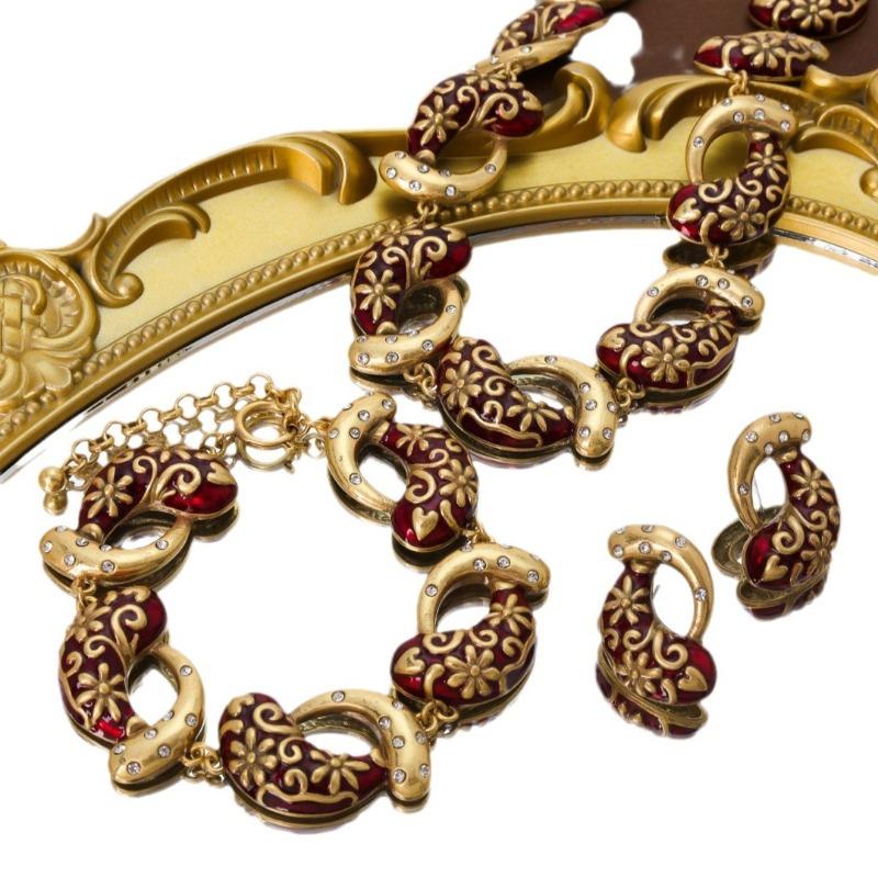 Court Style Retro Angola Red Stud Earrings Necklace Bracelet Set Design Advanced